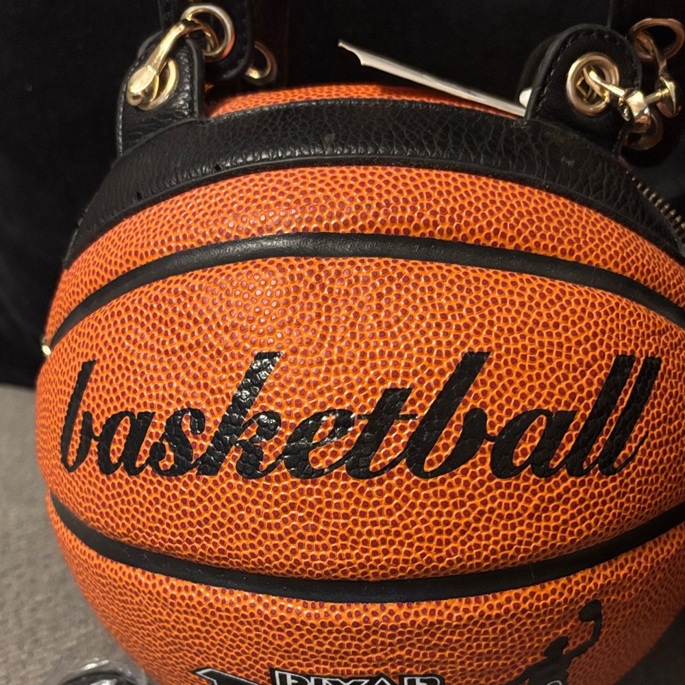 Basketball-Inspired Handbag with Black Details - Picture 2 of 4